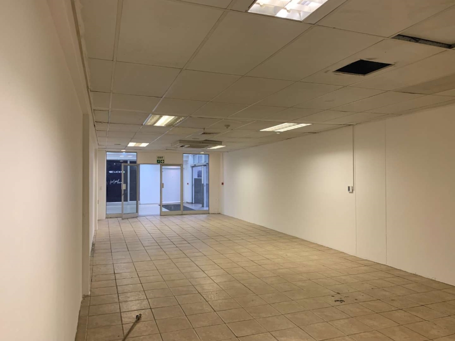 To Let commercial Property for Rent in Sonstraal Western Cape